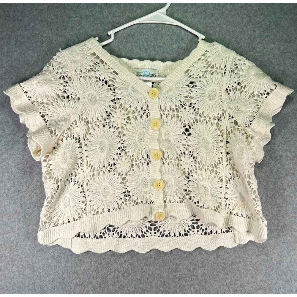Stain* Jun & Ivy Cardigan Womens L White Crochet Floral Cropped Button Front tee